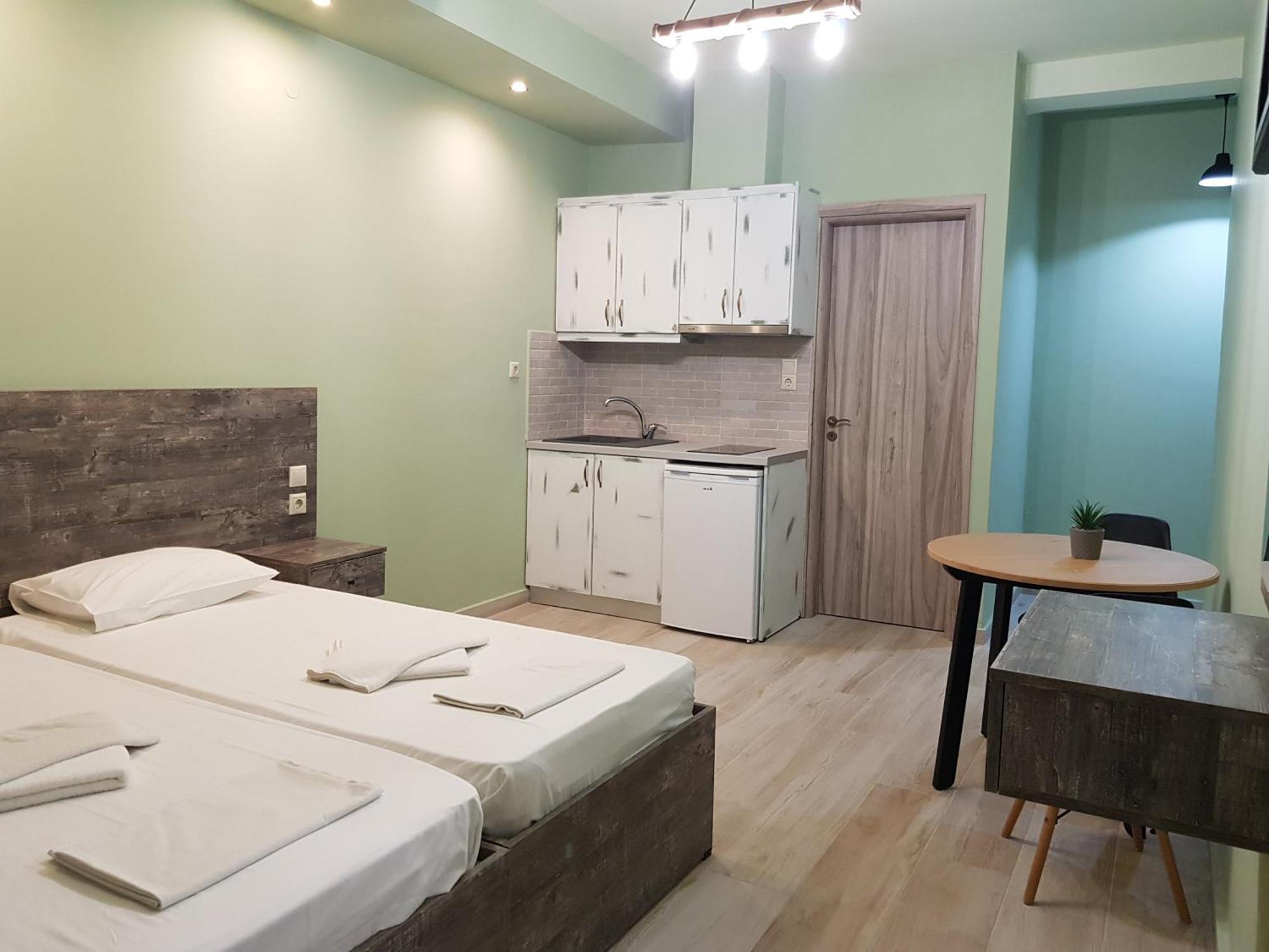 Poppy Beloni Aparthotel Chania  Exteriör bild