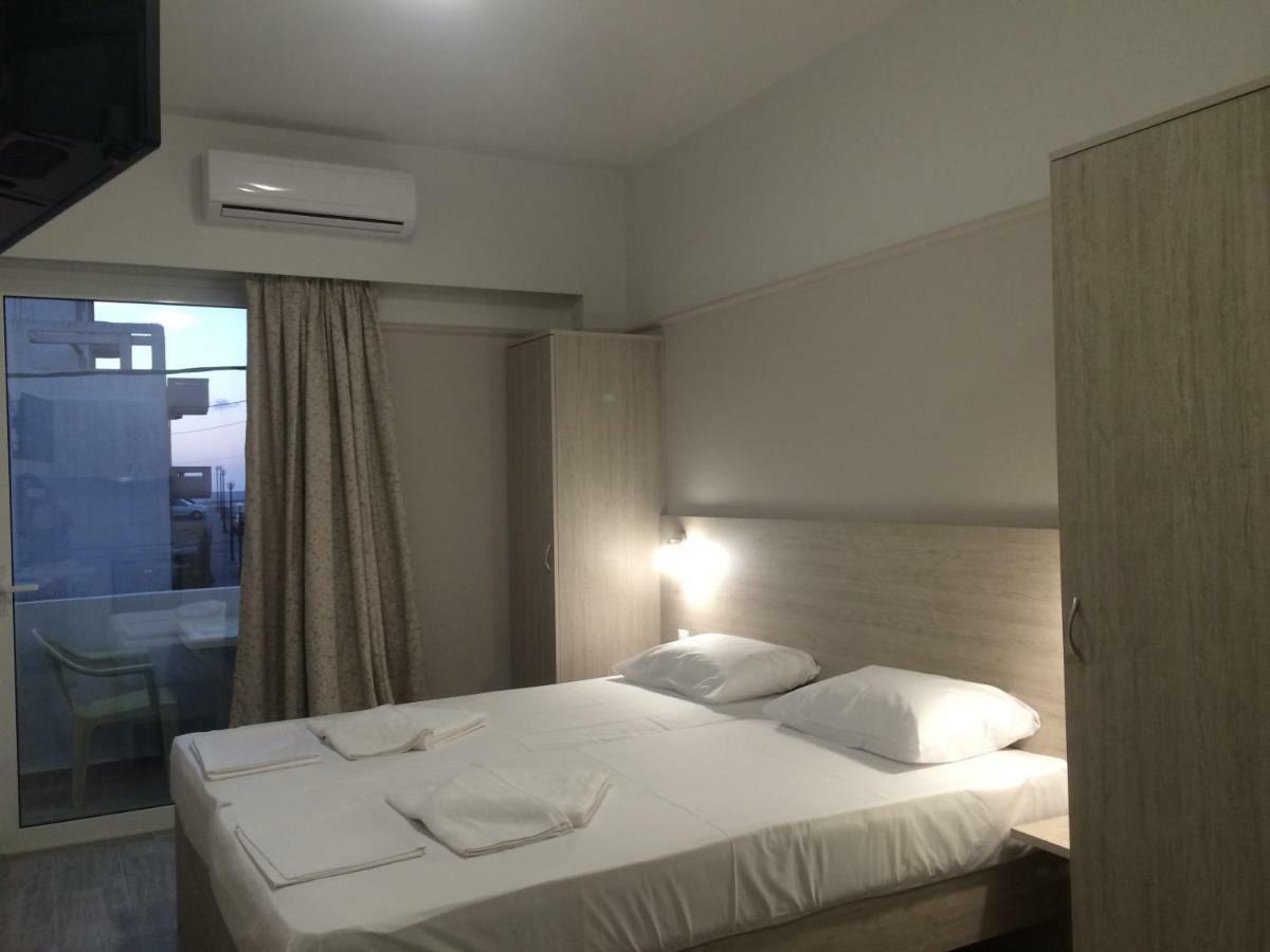 Poppy Beloni Aparthotel Chania  Exteriör bild