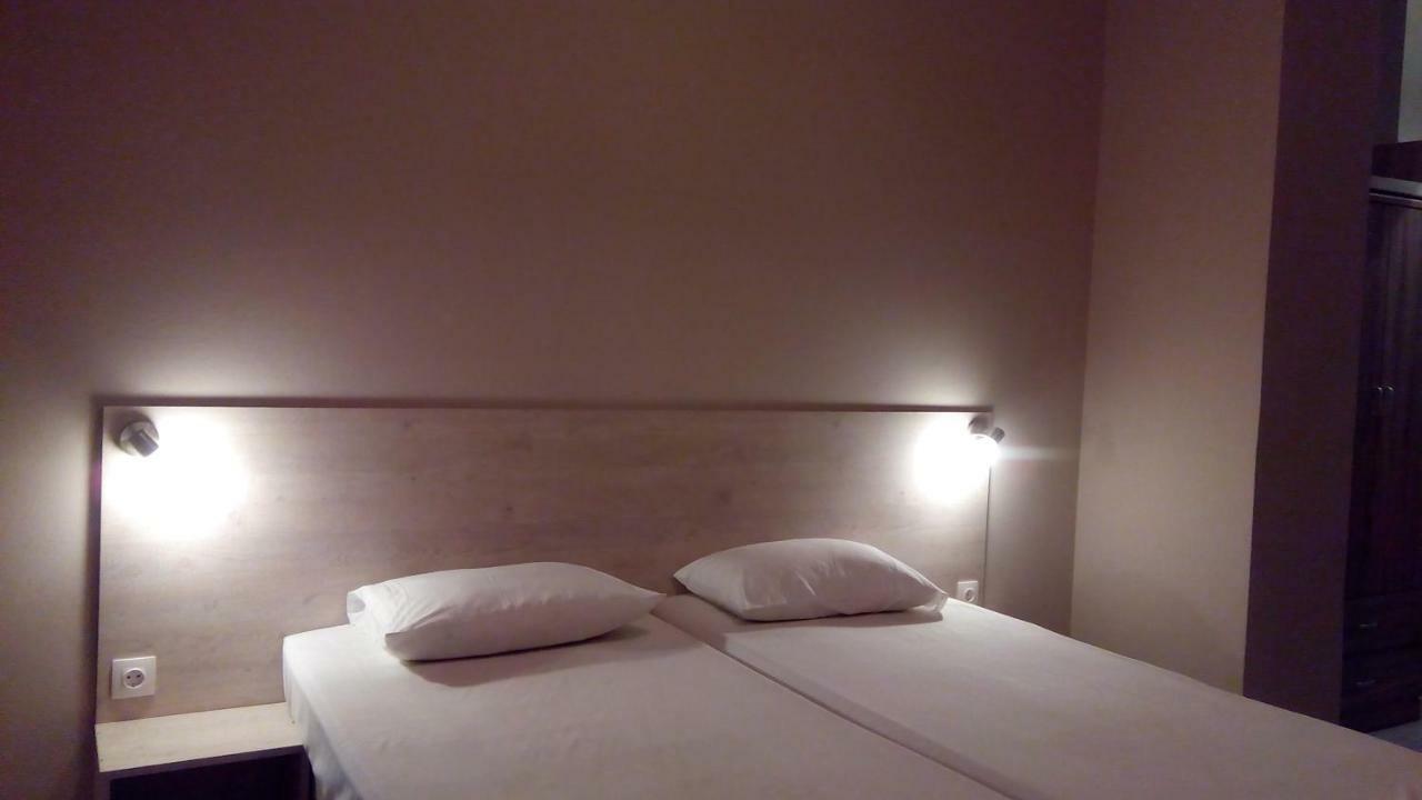 Poppy Beloni Aparthotel Chania  Exteriör bild