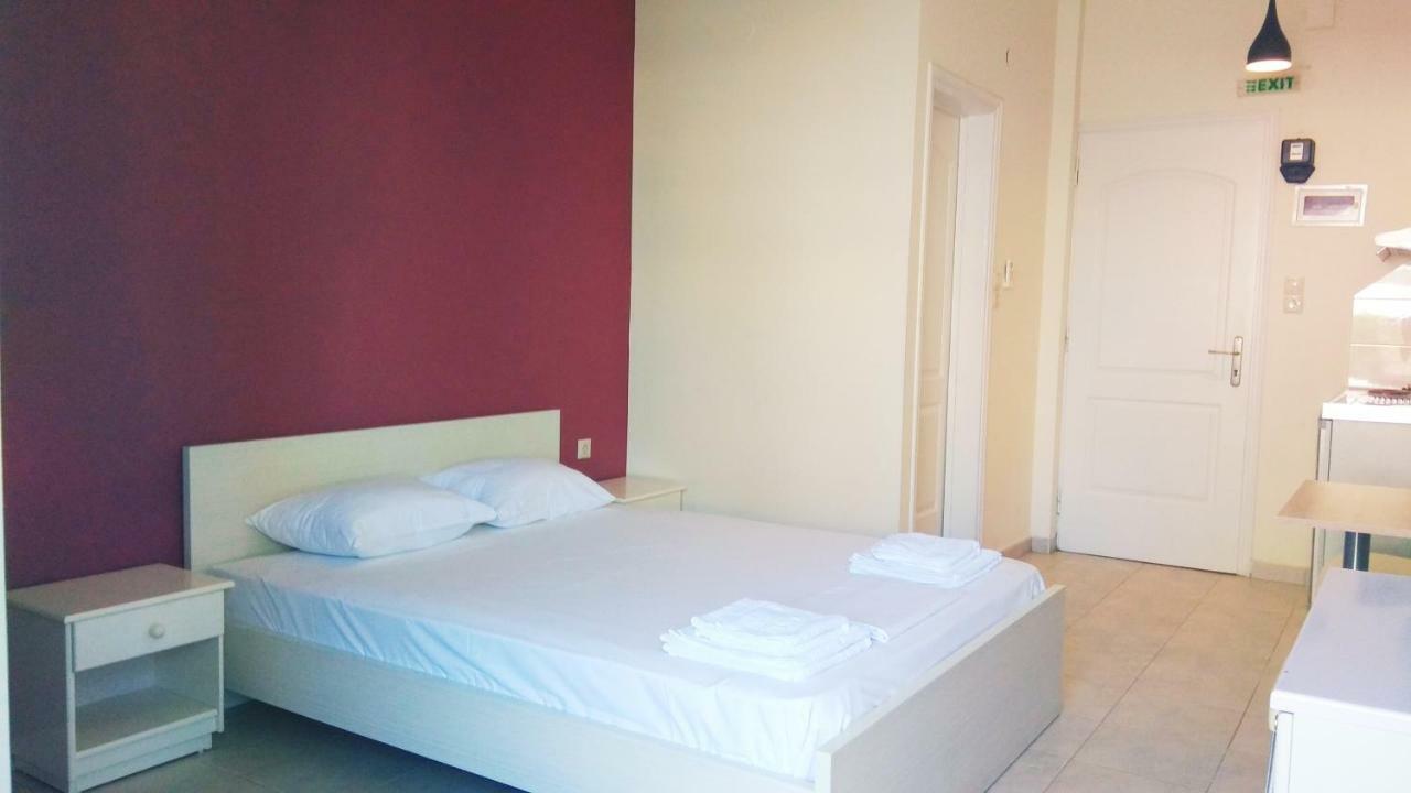 Poppy Beloni Aparthotel Chania  Exteriör bild